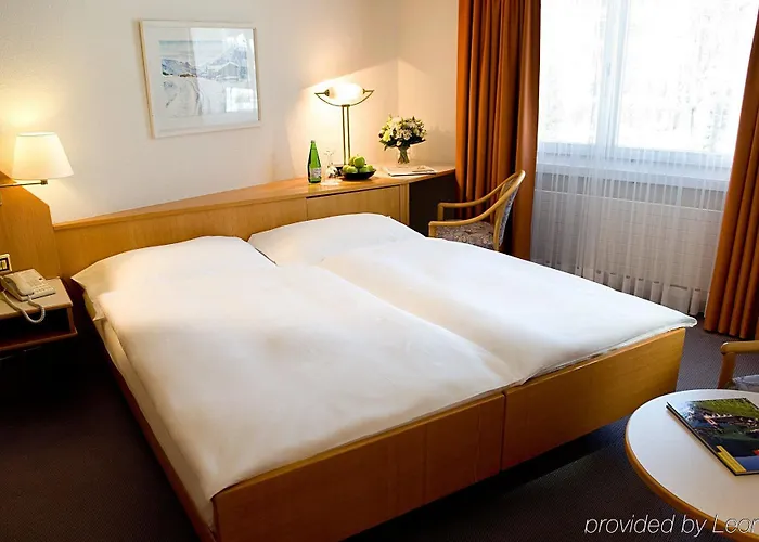 Готель Cresta Sun