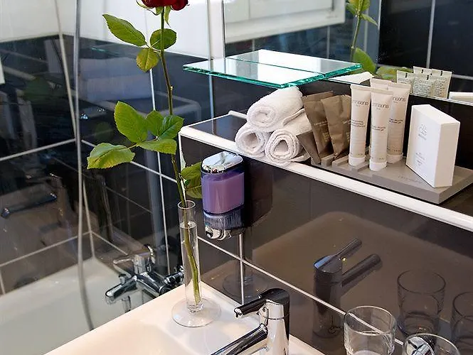 Cresta Sun Готель