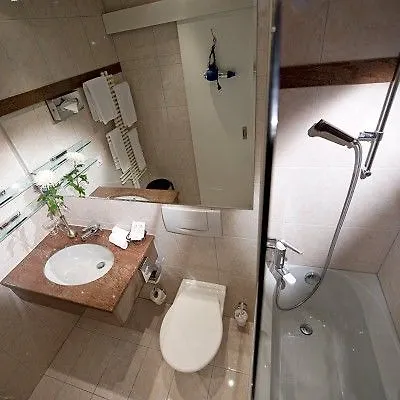 Готель Cresta Sun