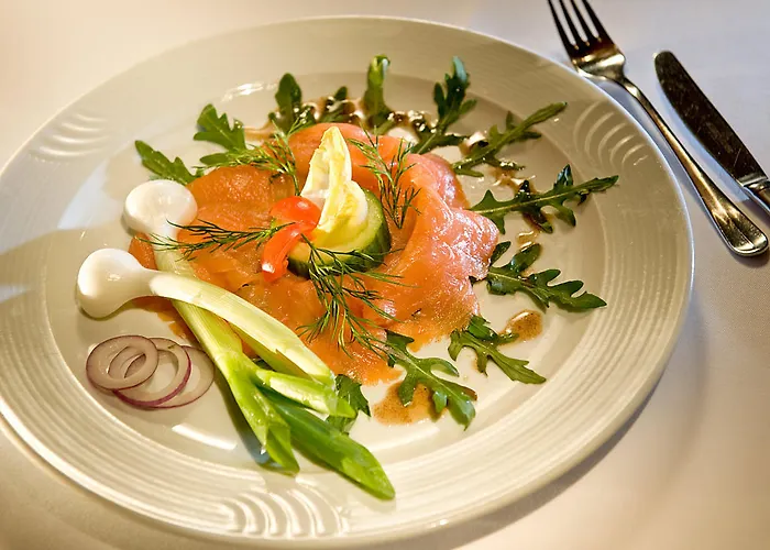 Готель Cresta Sun